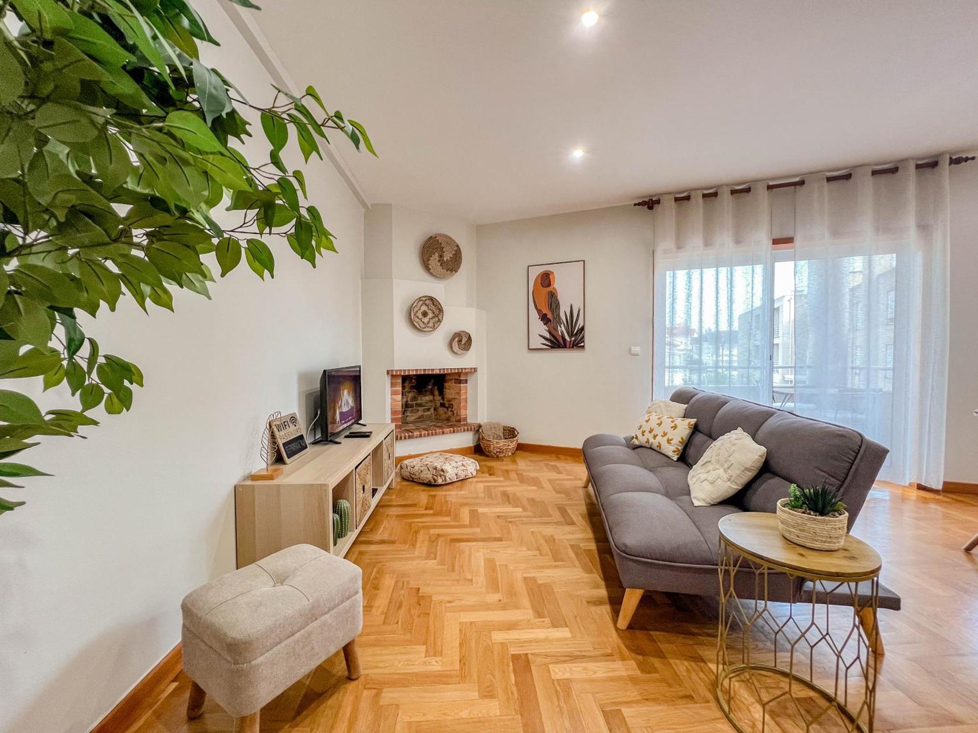 Comfortable Apartment In Viana Do Castelo Exterior photo